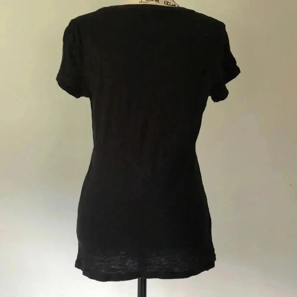 Chicago Blackhawks V Neck T-Shirt - Picture 4 of 7